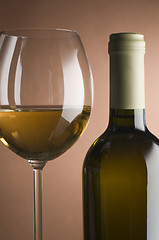 Image showing White wine