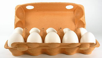 Image showing 10 eggs in a box