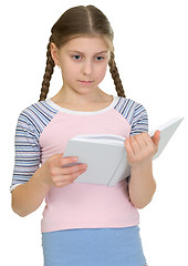 Image showing Teenager girl read book