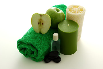 Image showing Green apple flavored SPA set