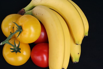 Image showing Tomatos and bananas