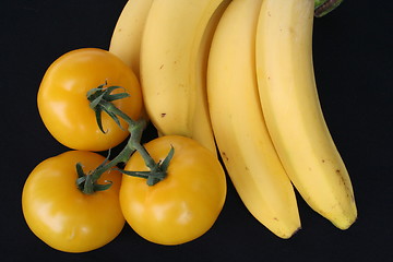 Image showing Bananas and tomatos