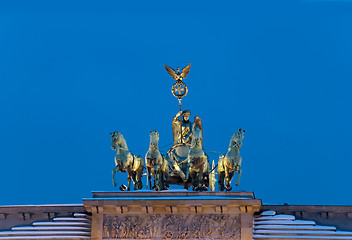 Image showing brandbenburger tor quadriga winter