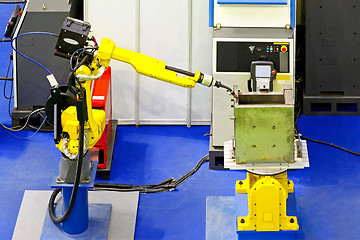 Image showing Robotic welder