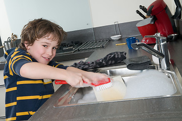 Image showing Doing the dishes