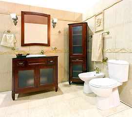 Image showing Classic design bathroom