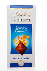 Image showing Lindt Crunchy Caramel Fine Chocolate