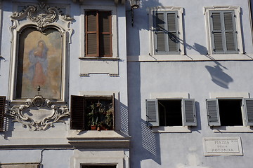 Image showing Decorated facade, house in the historic center of Rome.