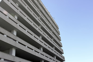 Image showing A multi-storey garage for cars