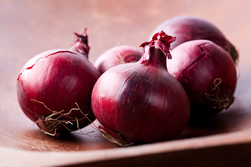 Image showing Red onions