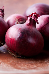 Image showing Red onions