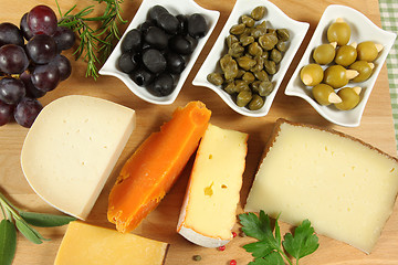 Image showing Cheese and pickles