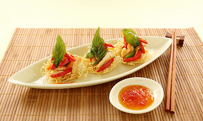 Image showing Chicken On Crispy Noodles