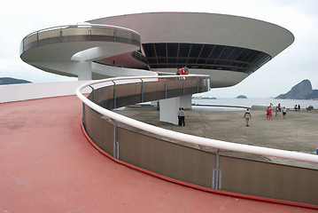 Image showing Oscar Niemeyer's Niteroi Contemporary Art Museum and Sugar Loaf, in Rio de Janeiro, Brazil