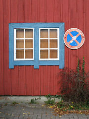 Image showing Limber wall with window