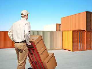 Image showing delivery man 