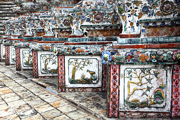 Image showing detail of Wat Arun temple