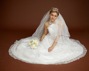 Image showing Beautiful young bride in white dress