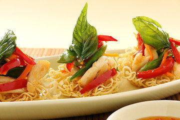 Image showing Chicken On Crispy Noodles