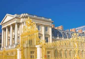 Image showing Versailles Palace facade and golden fence