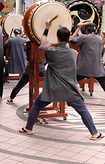 Image showing Japanese drums show