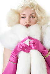 Image showing Sexy Marilyn impersonator wearing white fur stole