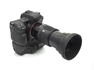 Image showing Professional DSLR camera with telephoto lens