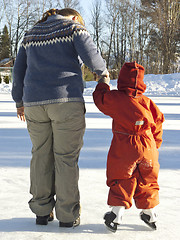 Image showing Child ice skating