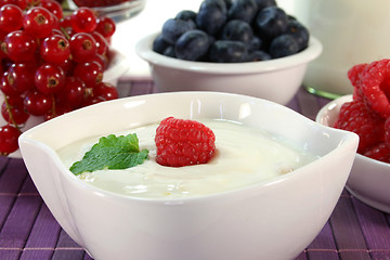 Image showing Yogurt