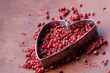 Image showing Red peppercorns