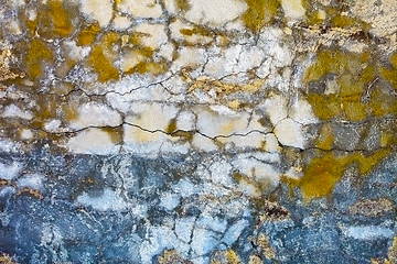 Image showing Old concrete wall with cracks