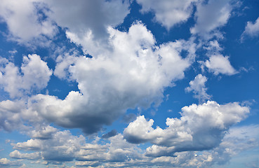 Image showing Cloudy blue sky near horizon