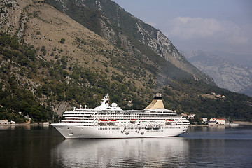 Image showing Cruiser in morning light