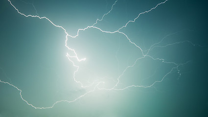 Image showing Nature photography - lightning - discharge in sky