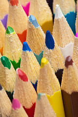 Image showing Tips of color pencils close up