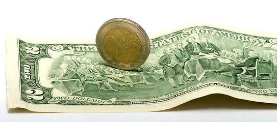 Image showing Denomination two dollars.