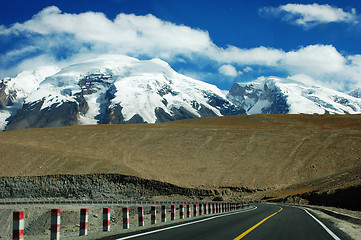 Image showing Highway towards snow mountains