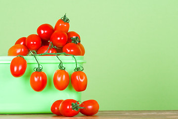 Image showing container with fresh tomatoes
