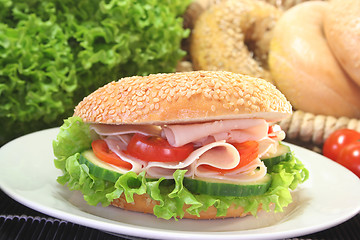 Image showing Bagel with chicken breast