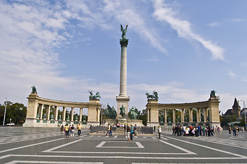 Image showing Heroes Square