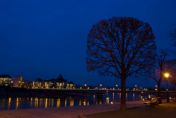 Image showing Elbe at night