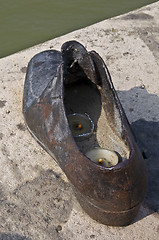 Image showing Memorial at the Danube