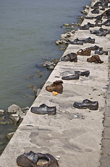 Image showing Memorial at the Danube