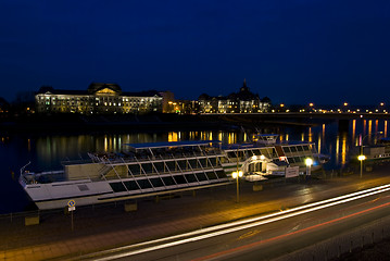 Image showing Elbe at night