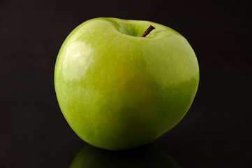 Image showing Granny Smith apple isolated