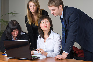 Image showing Businessgroup with laptop