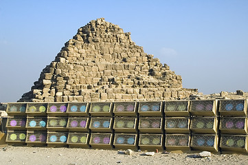 Image showing Pyramid and light