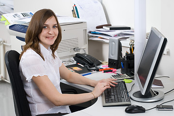 Image showing Businesswoman with computer