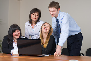 Image showing Businessgroup with laptop