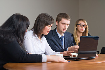 Image showing Businessgroup with laptop